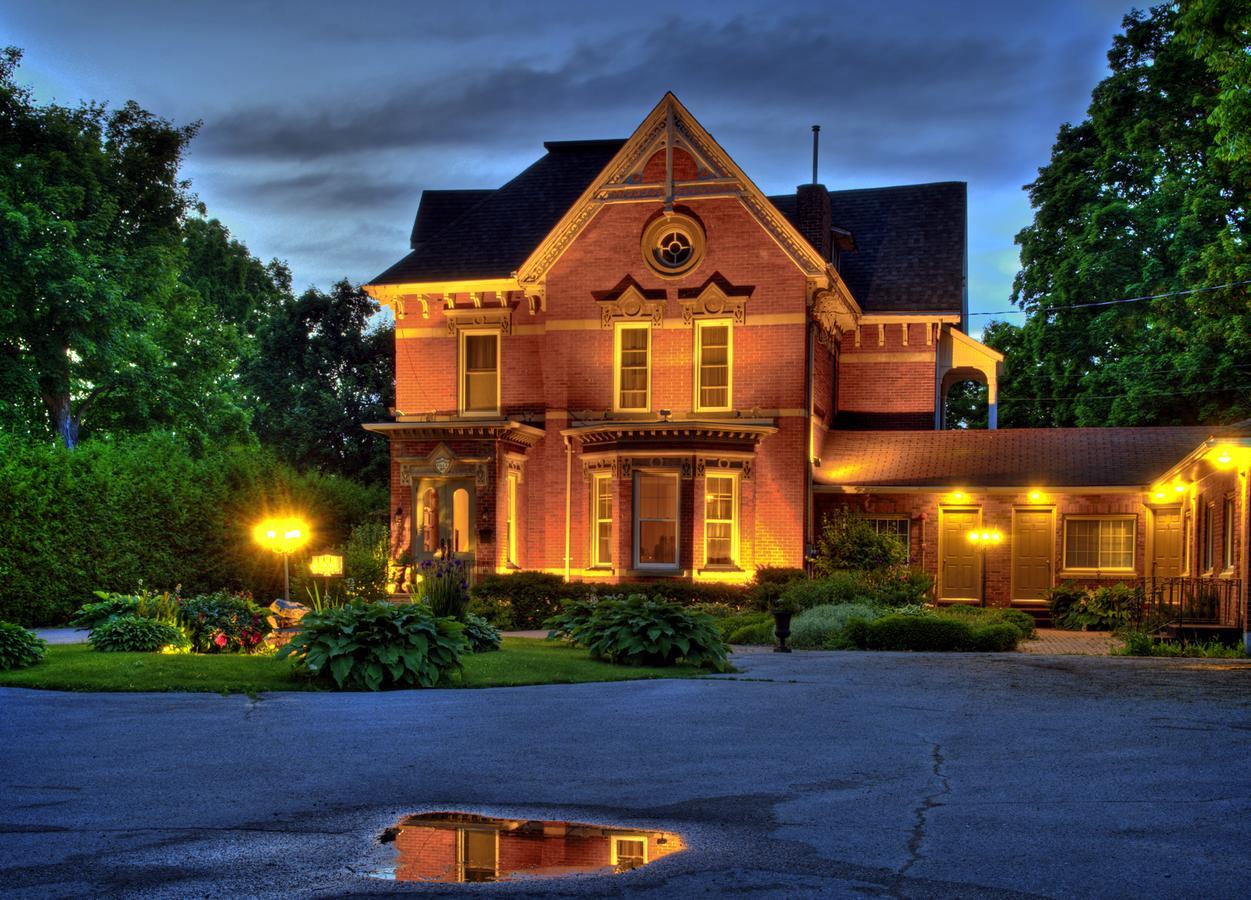 The Woodview Inn Gananoque Kültér fotó